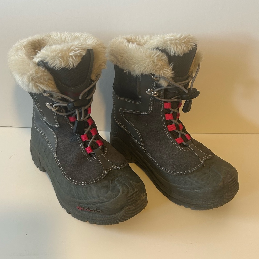 Columbia Girls Snow Boots - Sz 2